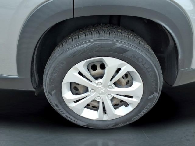 Used 2024 Chevrolet Trax LS FWD image 14