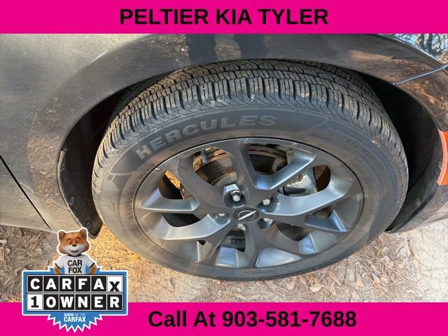 Used 2023 Chrysler Pacifica Limited w/ S Appearance Package image 16