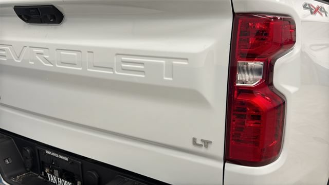 Used 2023 Chevrolet Silverado 1500 LT AWD/4WD image 32