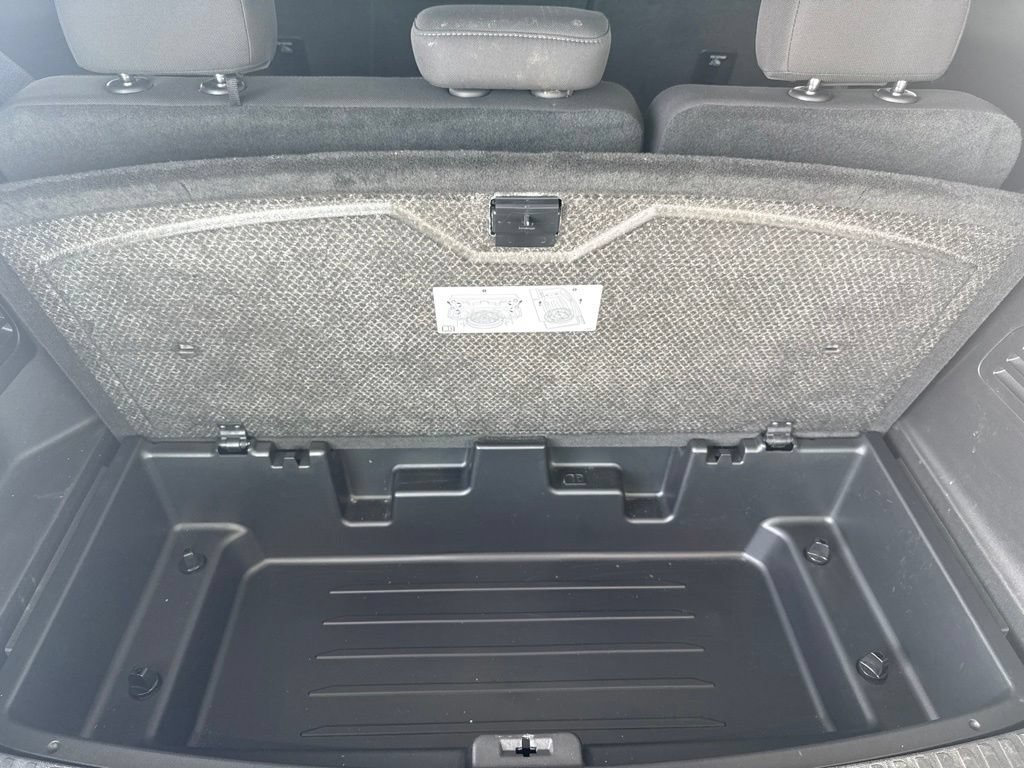 Used 2025 GMC Acadia Elevation FWD image 45