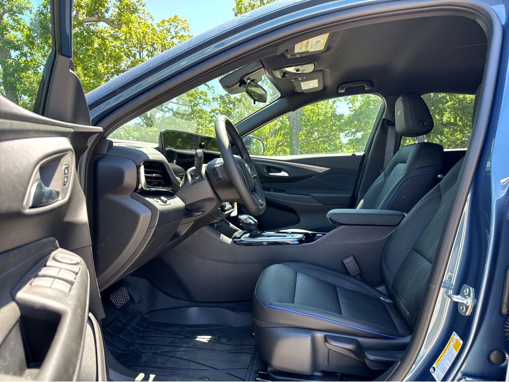 New 2026 Buick Envista Sport Touring FWD image 8