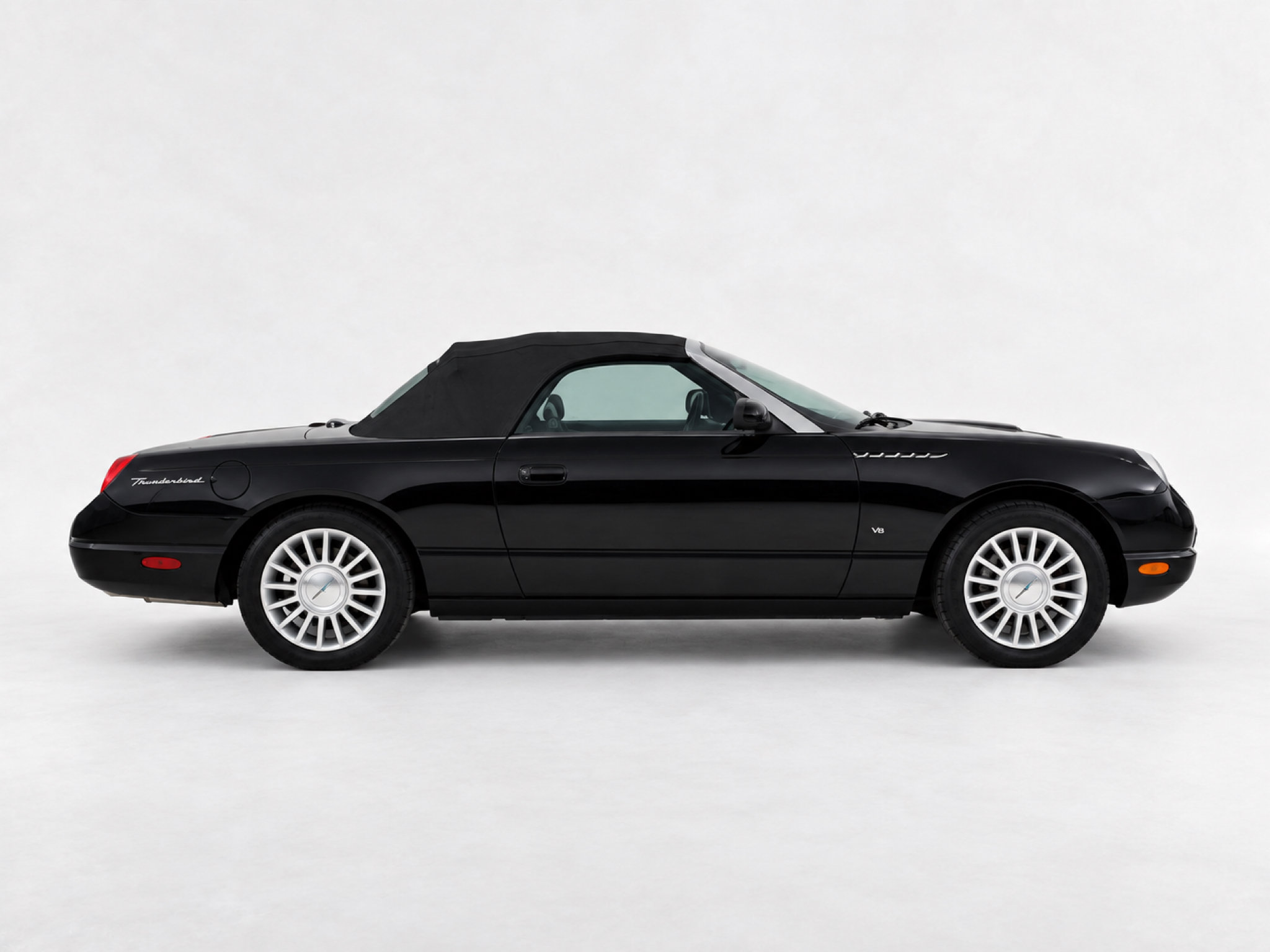 Used 2004 Ford Thunderbird RWD image 6