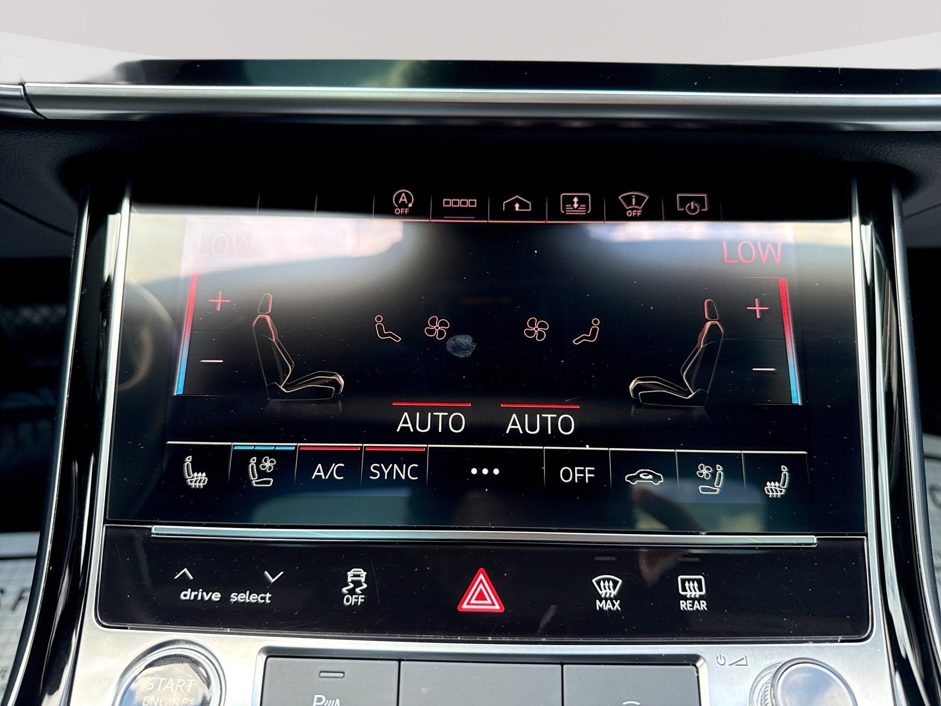Used 2021 Audi A8 L 4.0T w/ Executive Plus Package AWD/4WD image 17