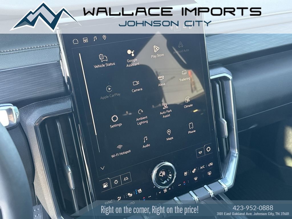 Used 2024 GMC Acadia AT4 w/ Super Cruise Package image 25