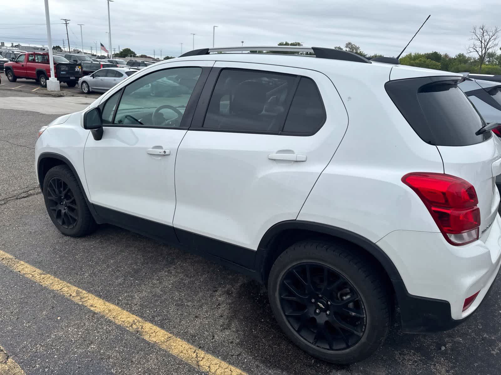 Used 2021 Chevrolet Trax LT w/ Sport Edition AWD/4WD image 16