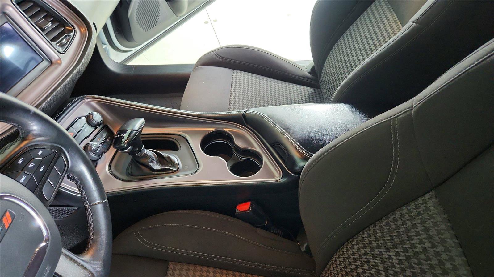 Used 2023 Dodge Challenger SXT image 20