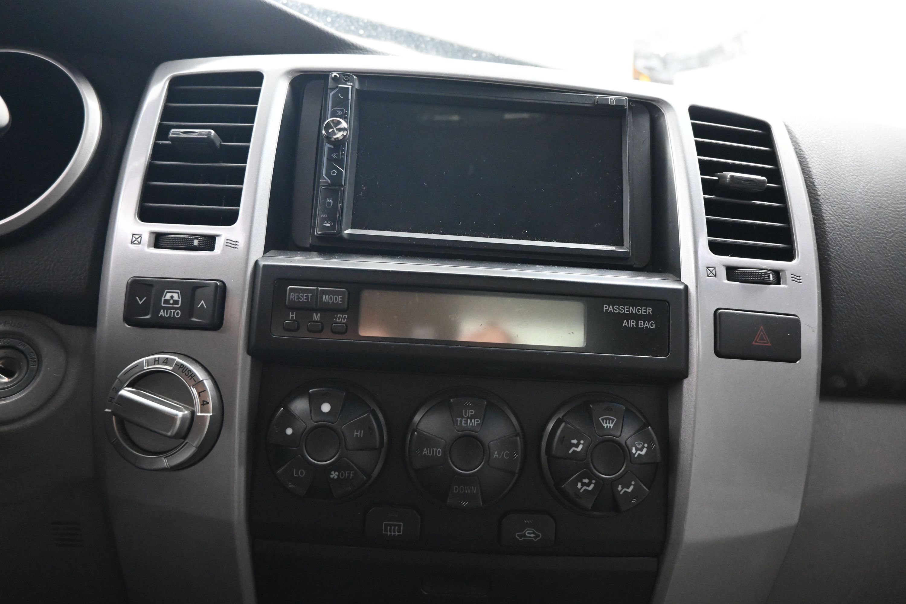 Used 2007 Toyota 4Runner SR5 AWD/4WD image 11