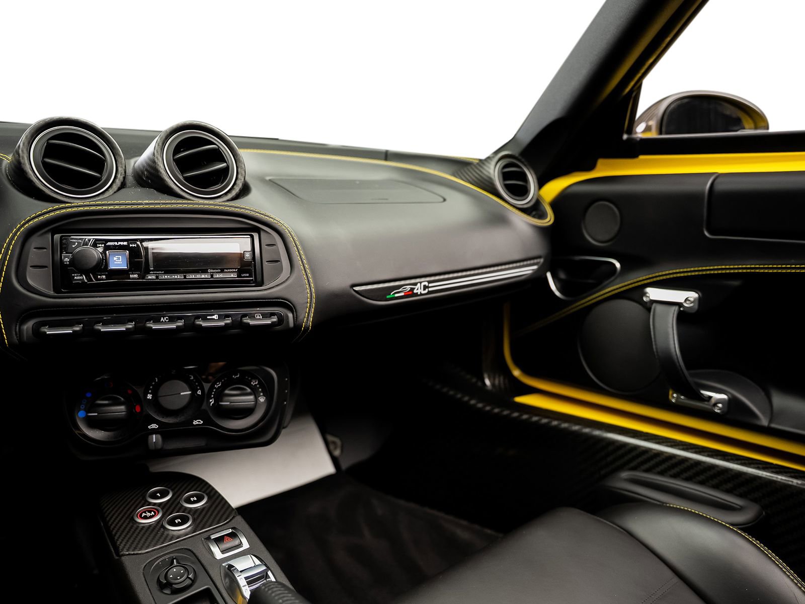 Used 2016 Alfa Romeo 4C Spider RWD image 38