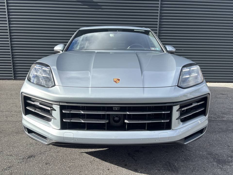 Certified 2026 Porsche Cayenne AWD/4WD image 8