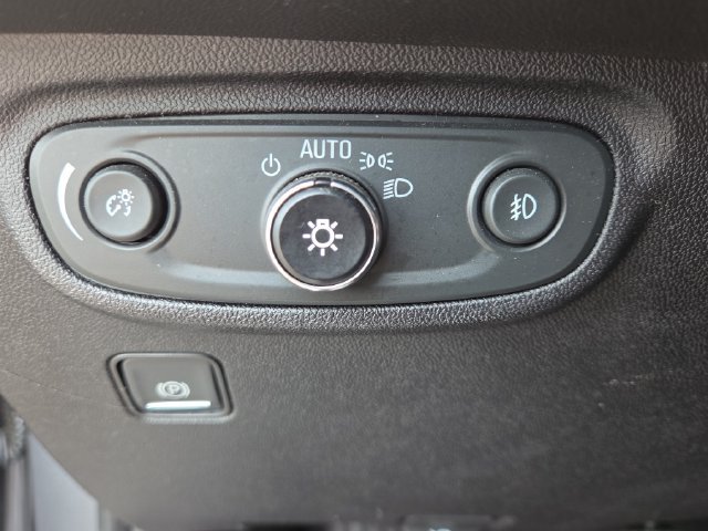 Used 2019 GMC Terrain Denali w/ Advanced Safety Package AWD/4WD image 18