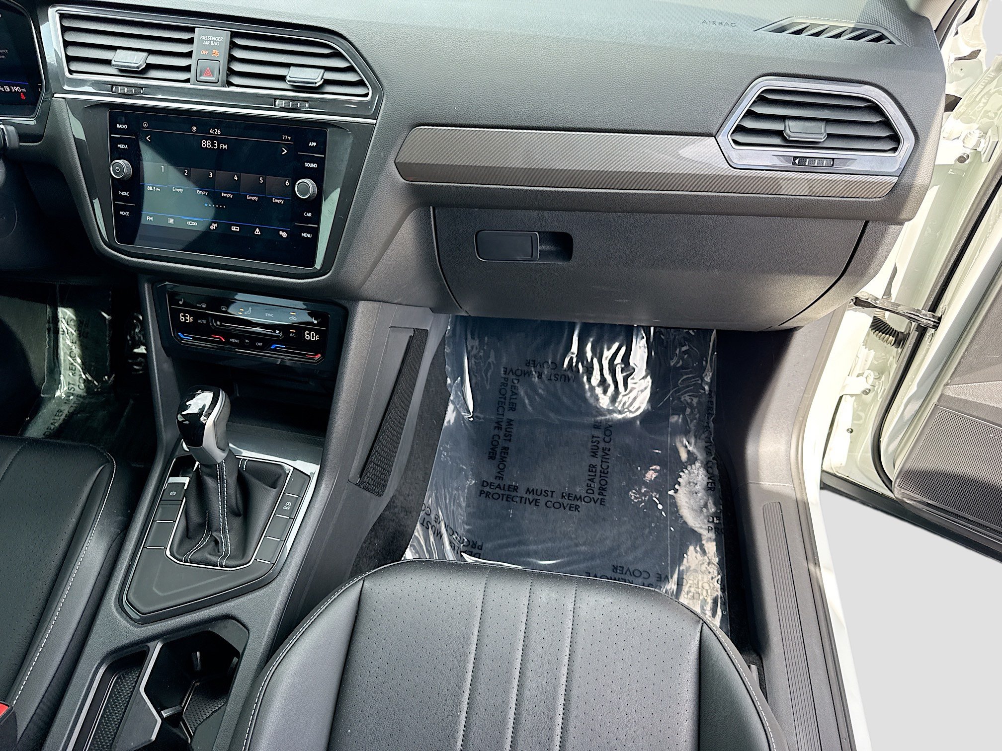 Used 2024 Volkswagen Tiguan SE FWD image 18