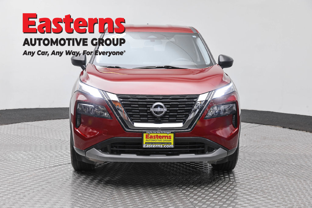 Used 2023 Nissan Rogue S AWD/4WD image 4