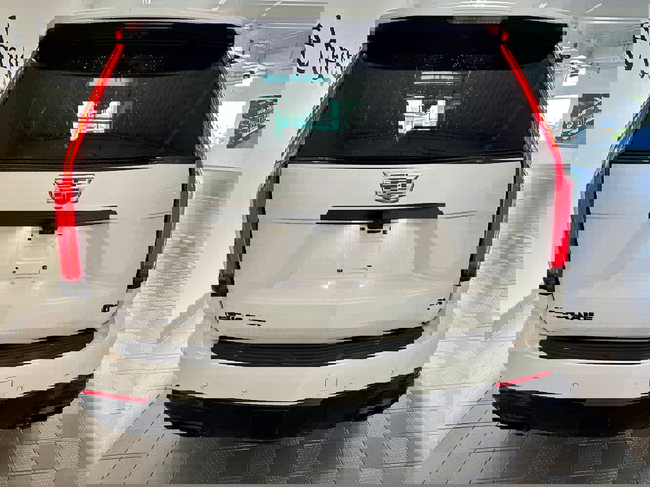 Used 2025 Cadillac Escalade Sport w/ LPO, ONYX Package image 5