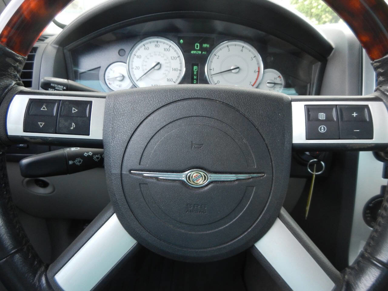 Used 2007 Chrysler 300 C RWD image 41