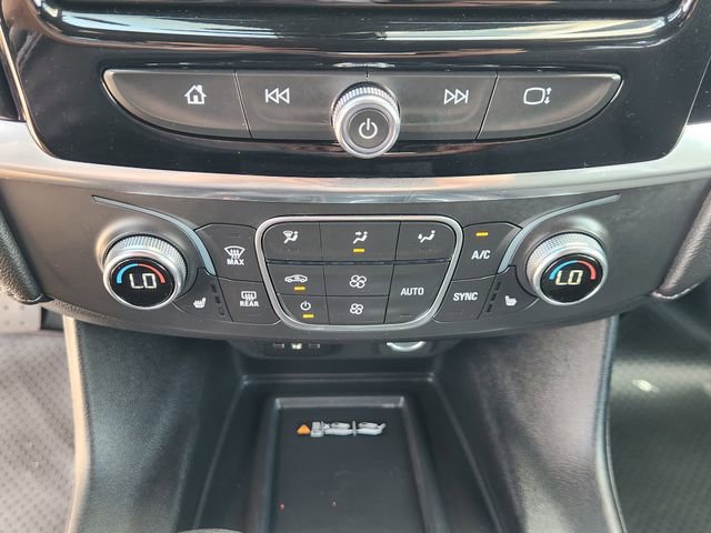 Used 2023 Chevrolet Traverse LT image 18