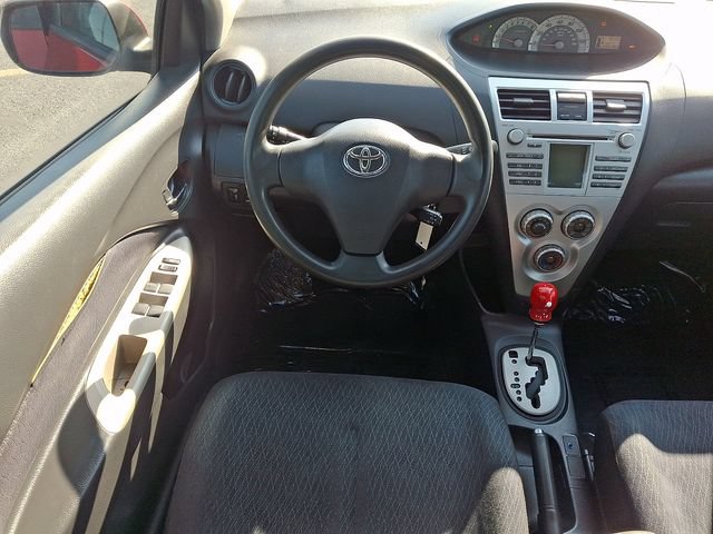 Used 2008 Toyota Yaris S FWD image 11