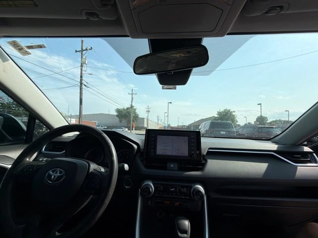 Used 2019 Toyota RAV4 XLE FWD image 15