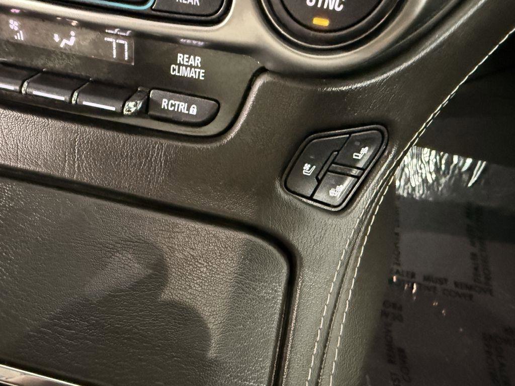 Used 2019 Chevrolet Suburban Premier AWD/4WD image 24