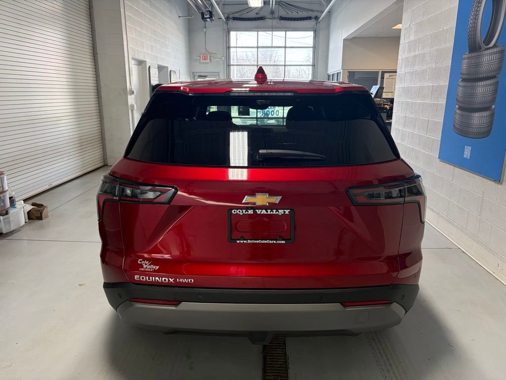 Used 2026 Chevrolet Equinox LT w/ Convenience Package II image 7