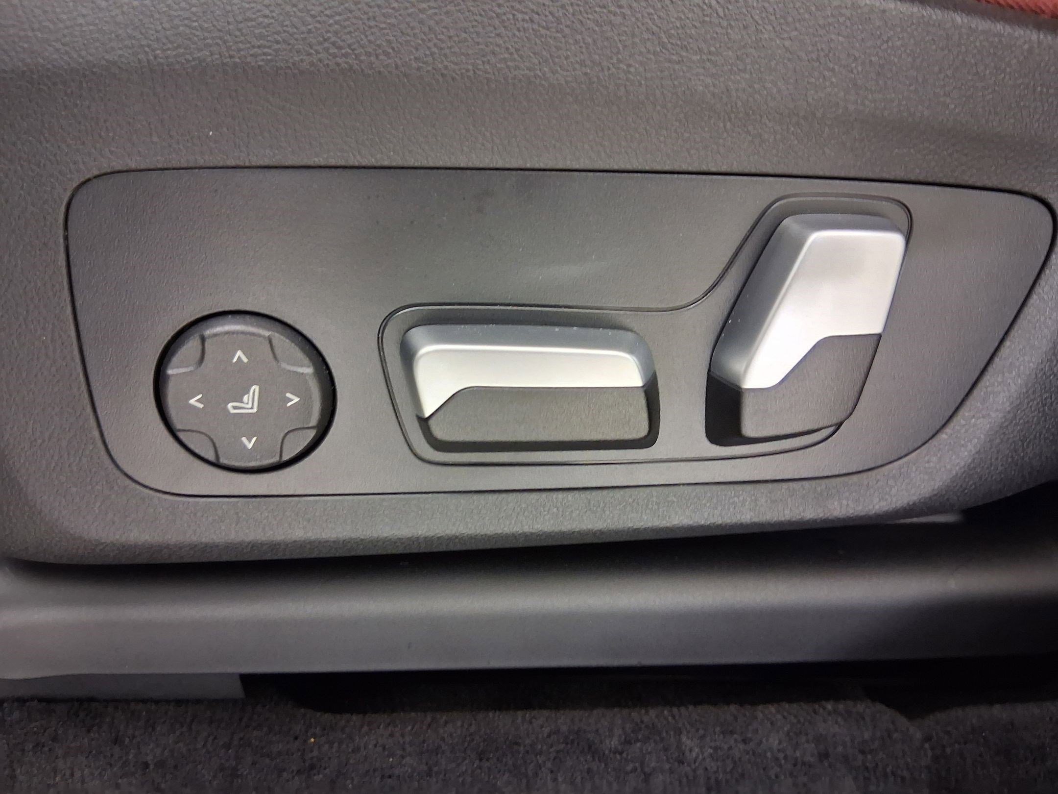 Certified 2023 BMW X3 sDrive30i w/ Convenience Package w/ZPA image 13