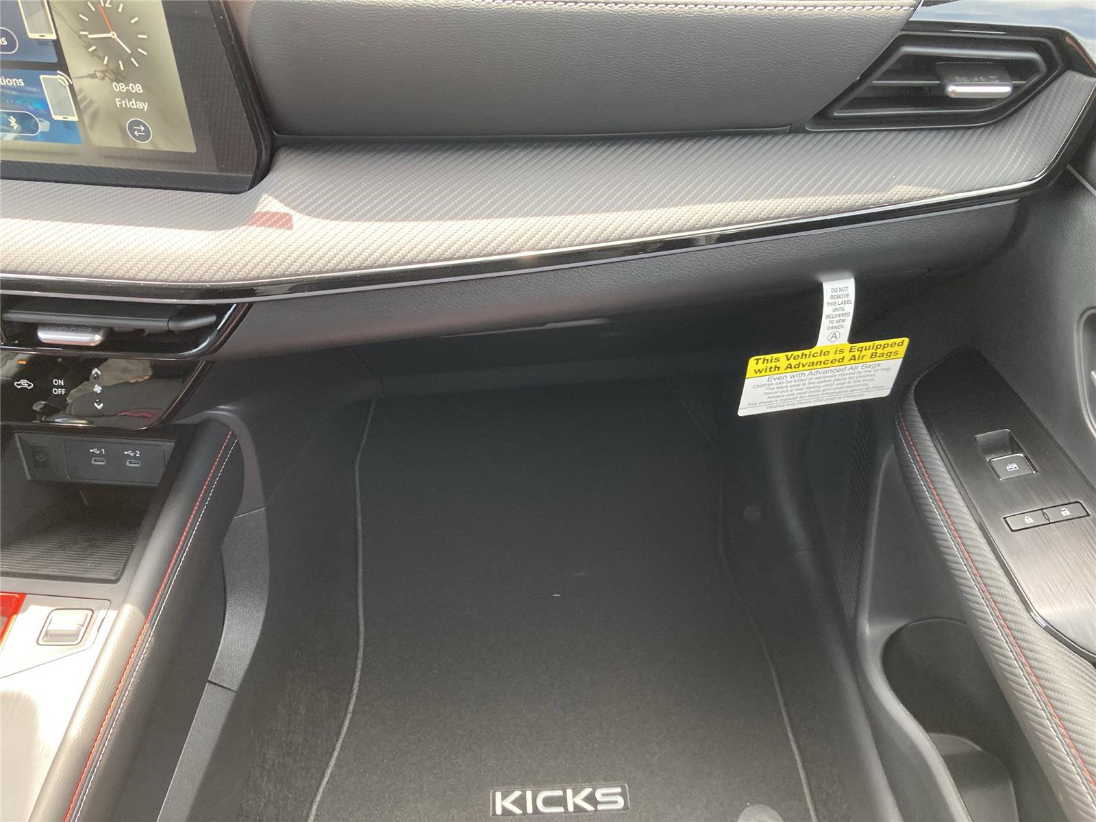 New 2025 Nissan Kicks SR image 15