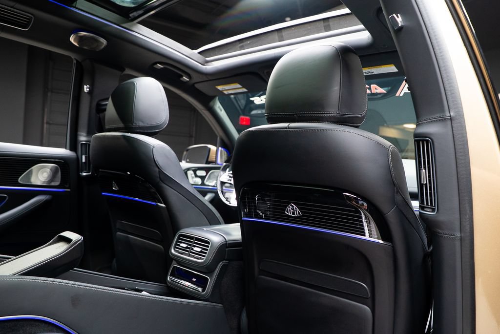 Used 2023 Mercedes-Benz Maybach GLS 600 4MATIC image 59
