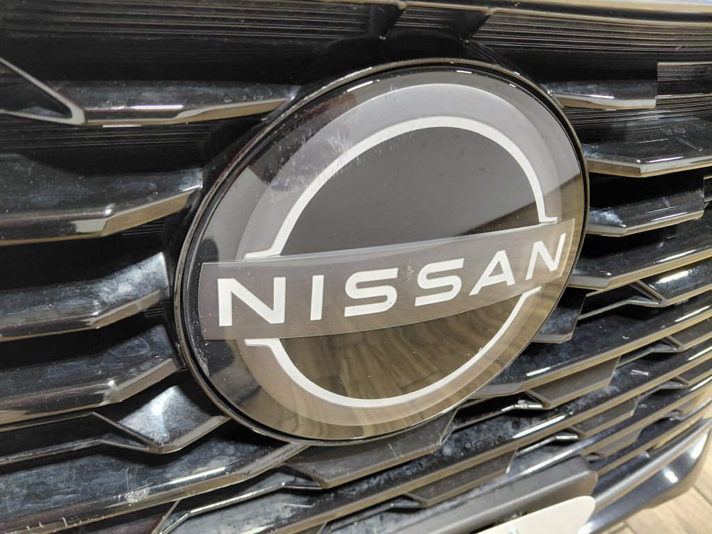 Used 2025 Nissan Sentra SV FWD image 10