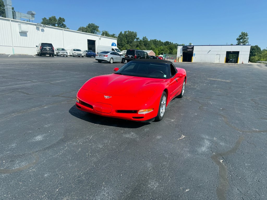 Used 2003 Chevrolet Corvette Convertible w/ Preferred Equipment Group1 RWD video 1