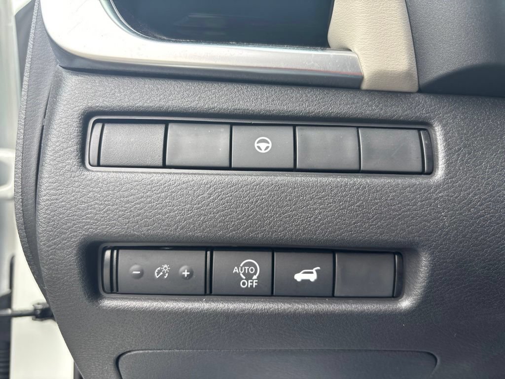 Certified 2023 Nissan Rogue SL AWD/4WD image 22