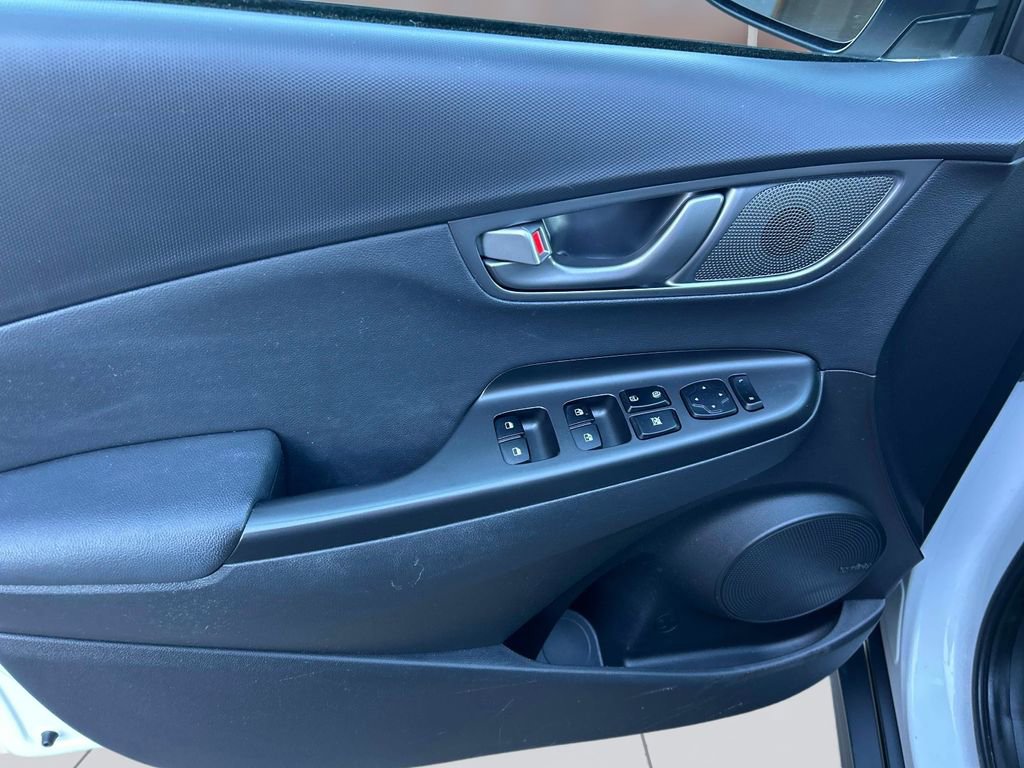 Used 2019 Hyundai Kona Ultimate FWD image 19