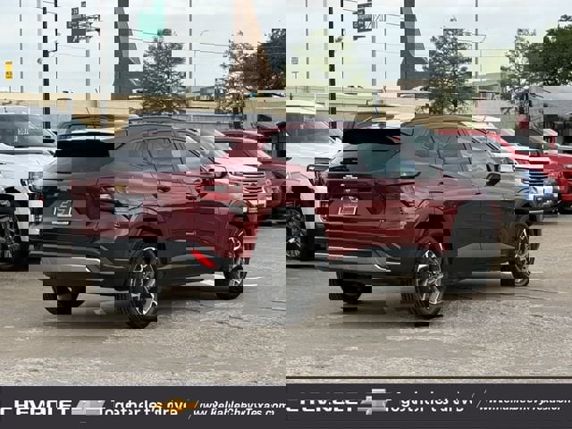 Used 2024 Chevrolet Trax LT w/ Driver Confidence Package image 6