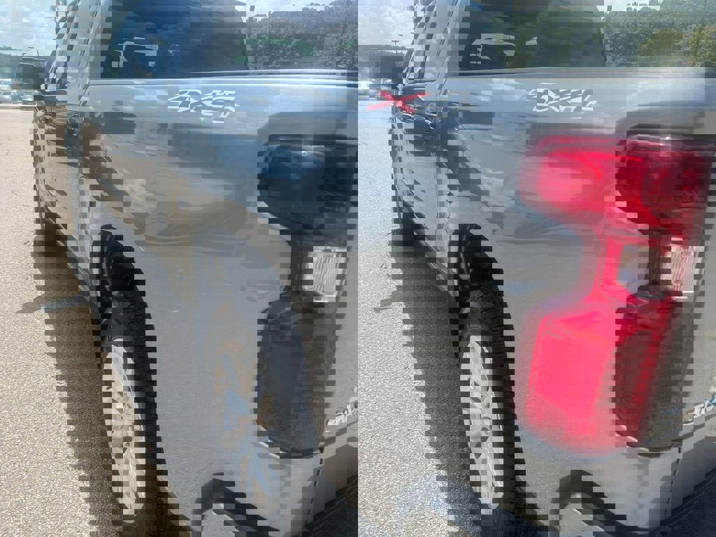 New 2026 Chevrolet Silverado 1500 Custom image 9