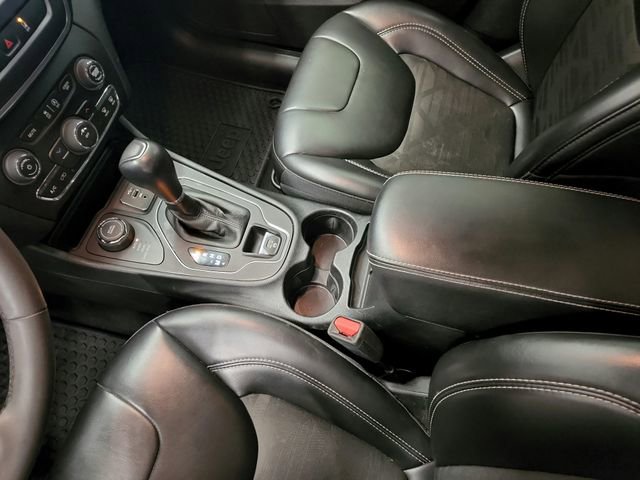 Used 2022 Jeep Cherokee Latitude image 21