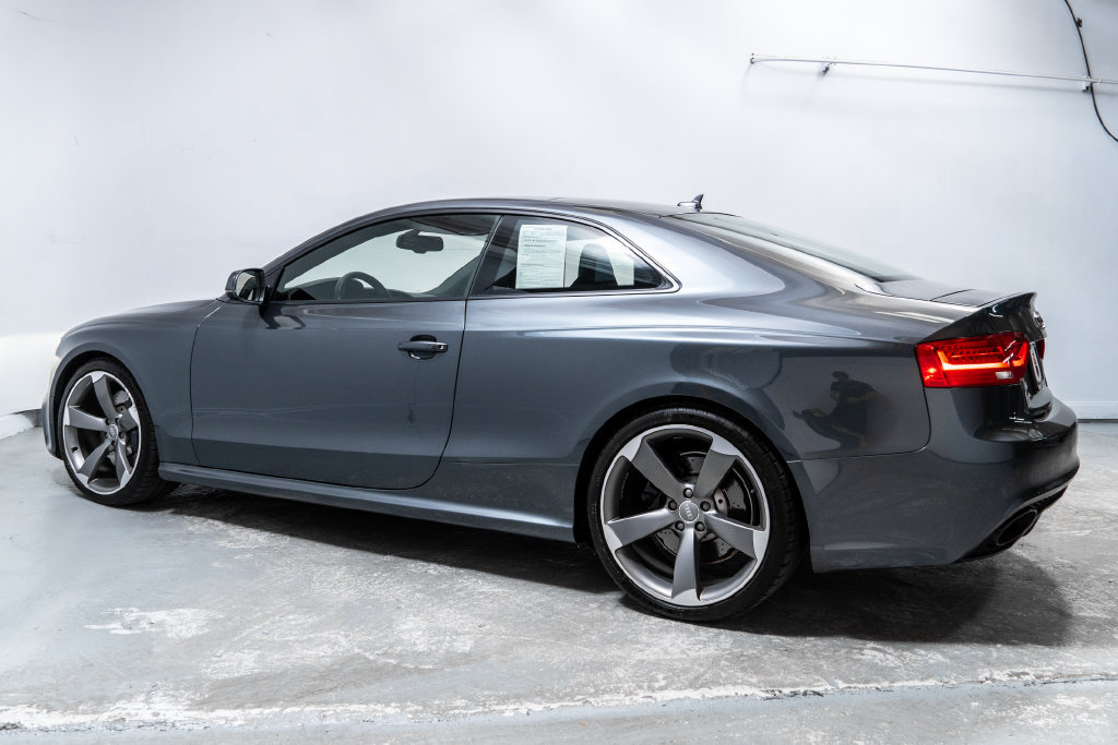 Used 2013 Audi RS 5 Coupe w/ Audi MMI Navigation Plus Pkg AWD/4WD image 2