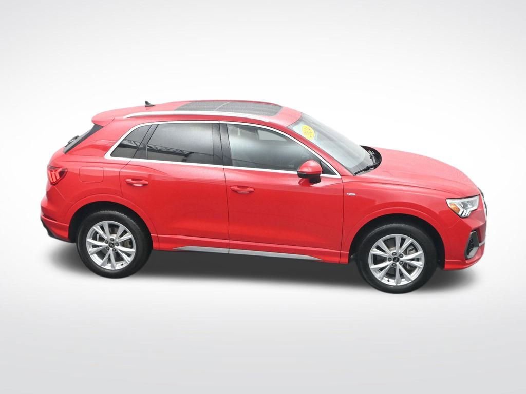 Used 2024 Audi Q3 2.0T Premium image 27