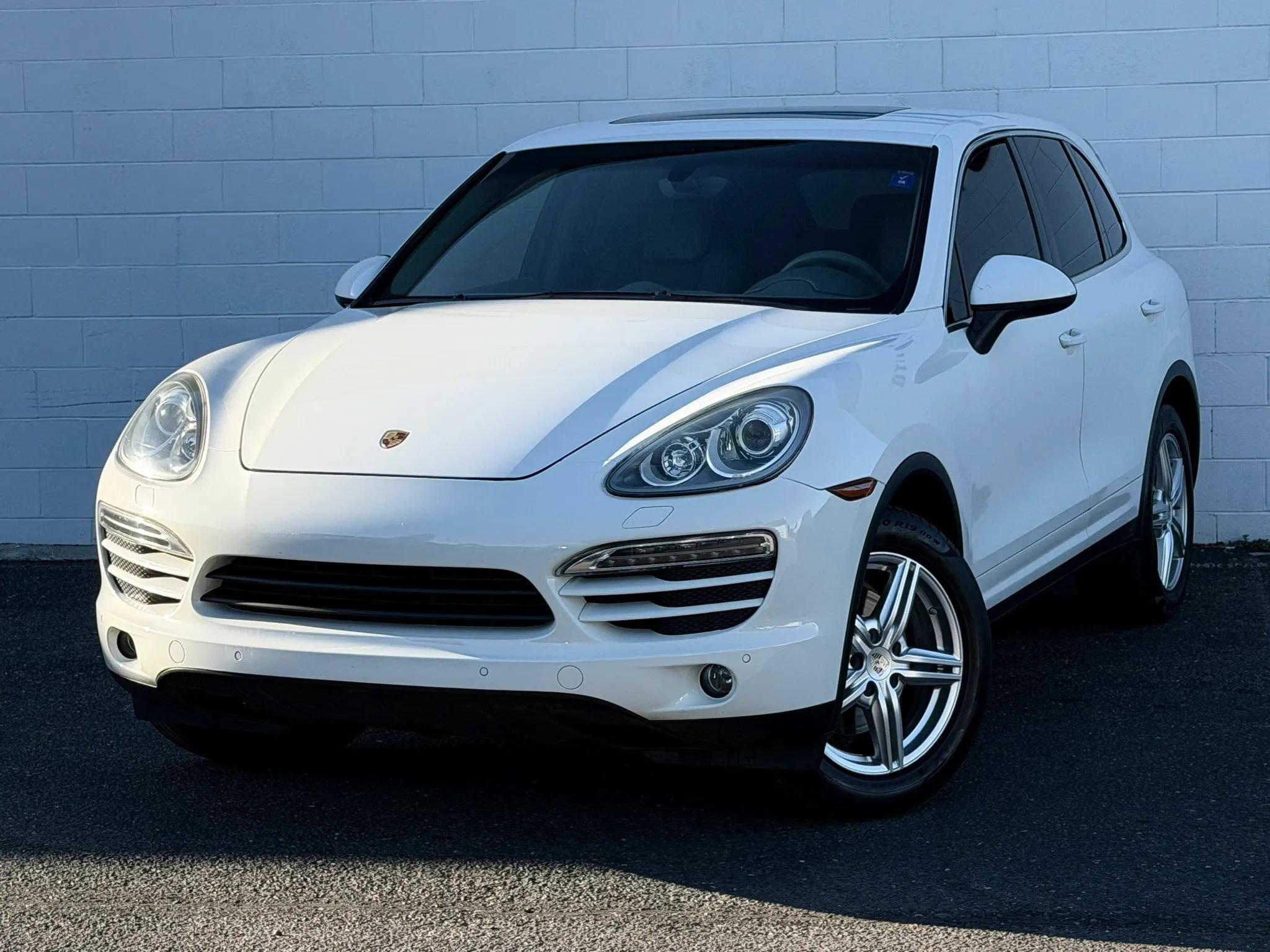 Used 2012 Porsche Cayenne AWD/4WD image 1