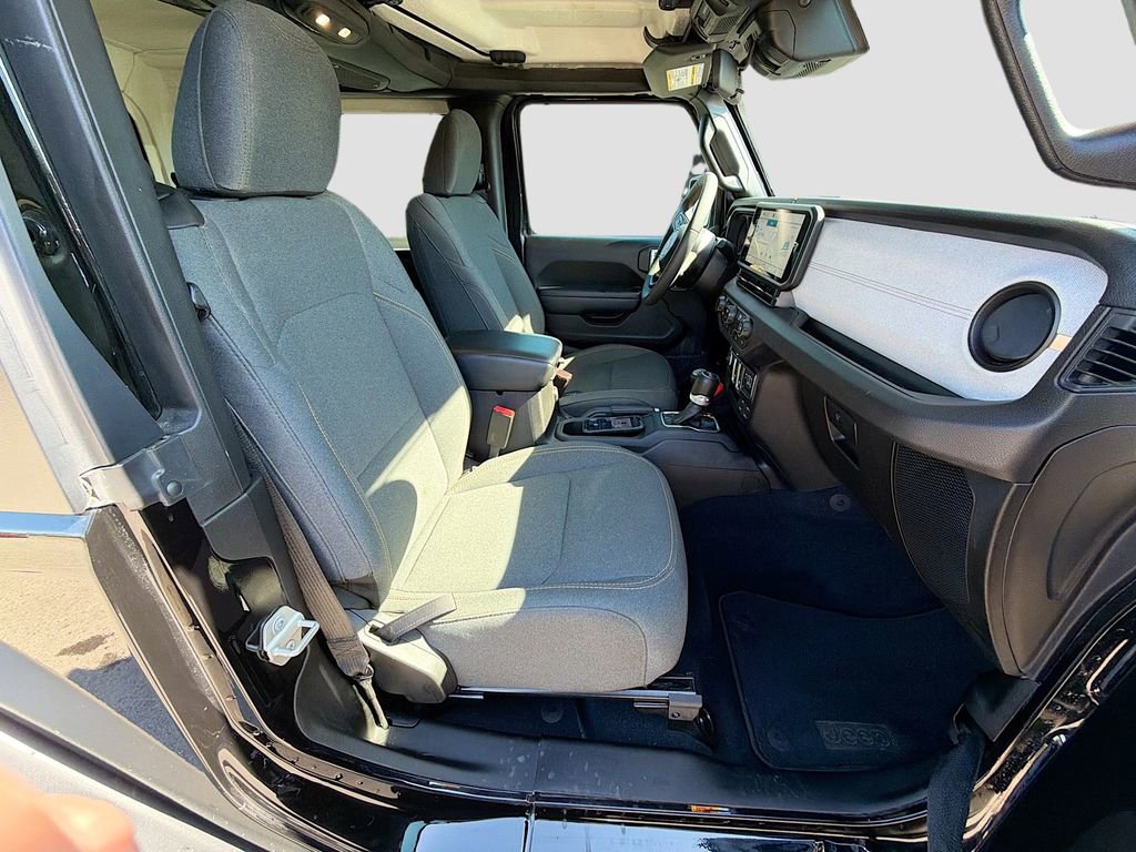 Used 2024 Jeep Wrangler Sport S image 14