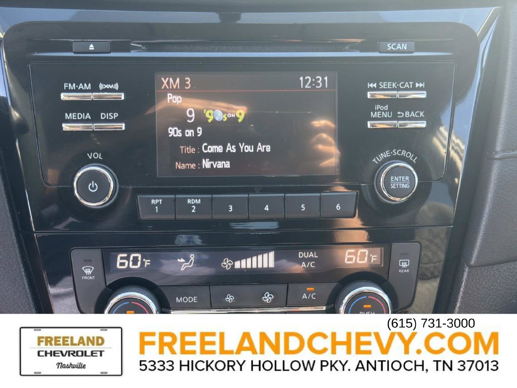 Used 2017 Nissan Rogue SV FWD image 30