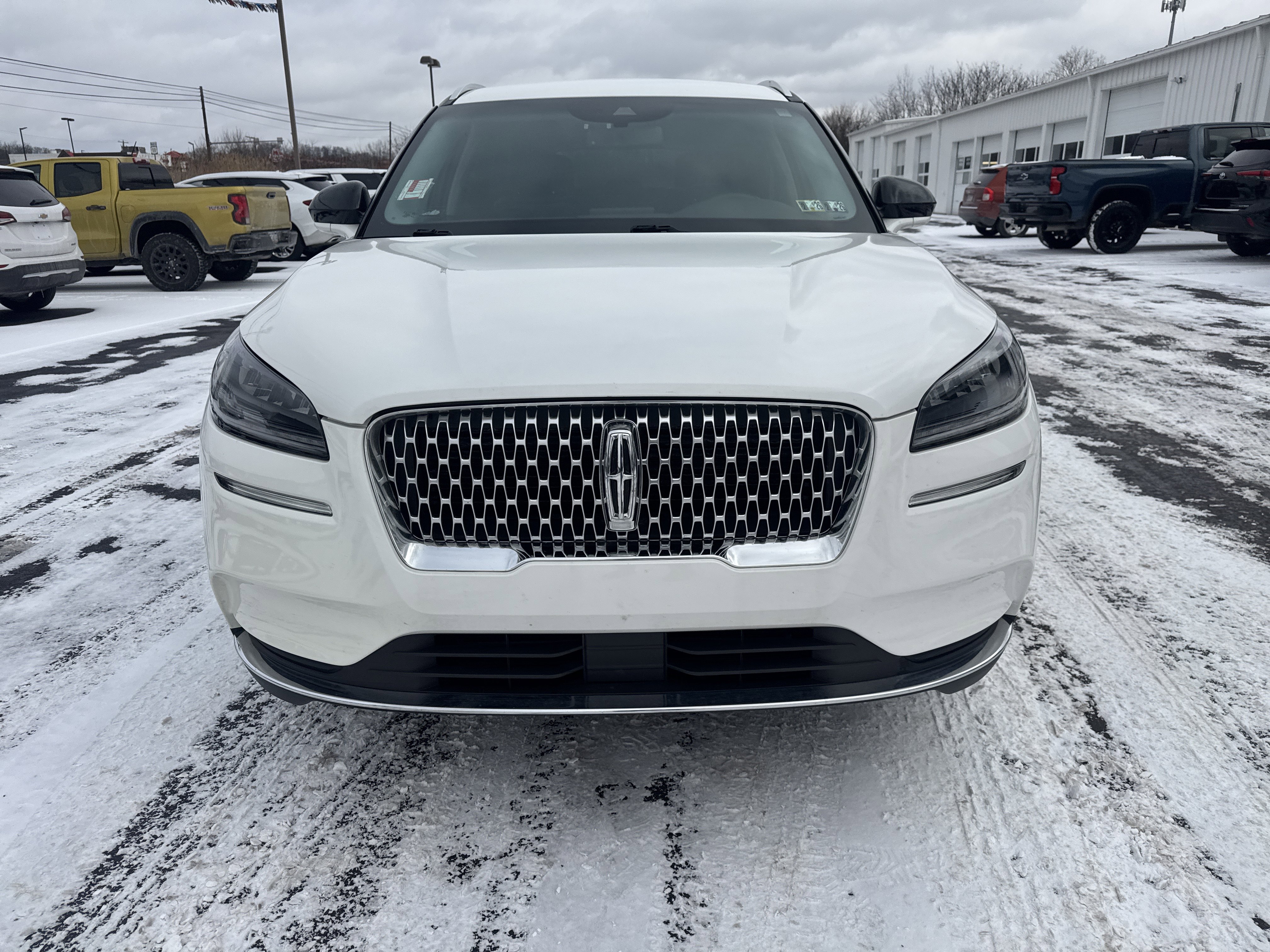 Used 2022 Lincoln Corsair AWD w/ Equipment Group 101A image 9