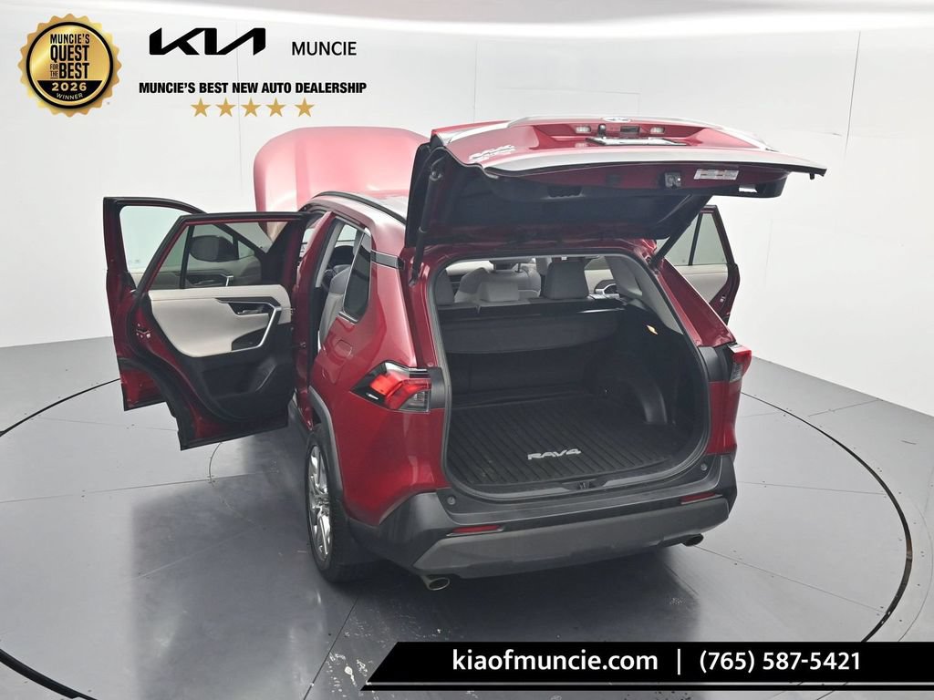 Used 2019 Toyota RAV4 Limited w/ Cold Weather Package AWD/4WD image 58