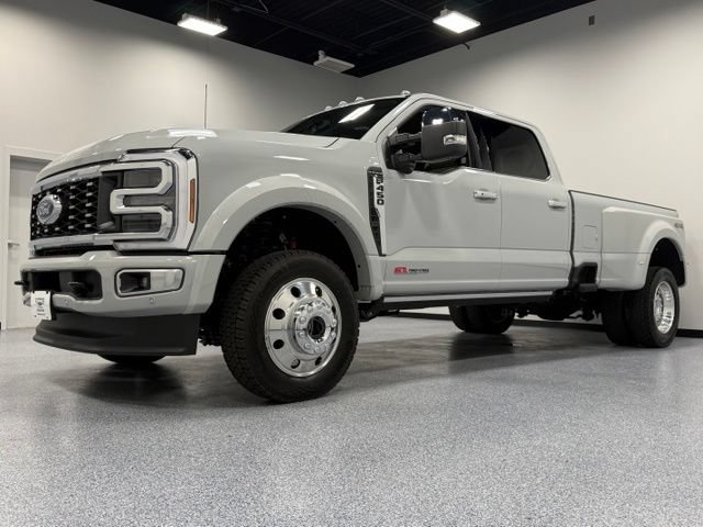Certified 2026 Ford F450 Platinum w/ Platinum Plus Package AWD/4WD image 5