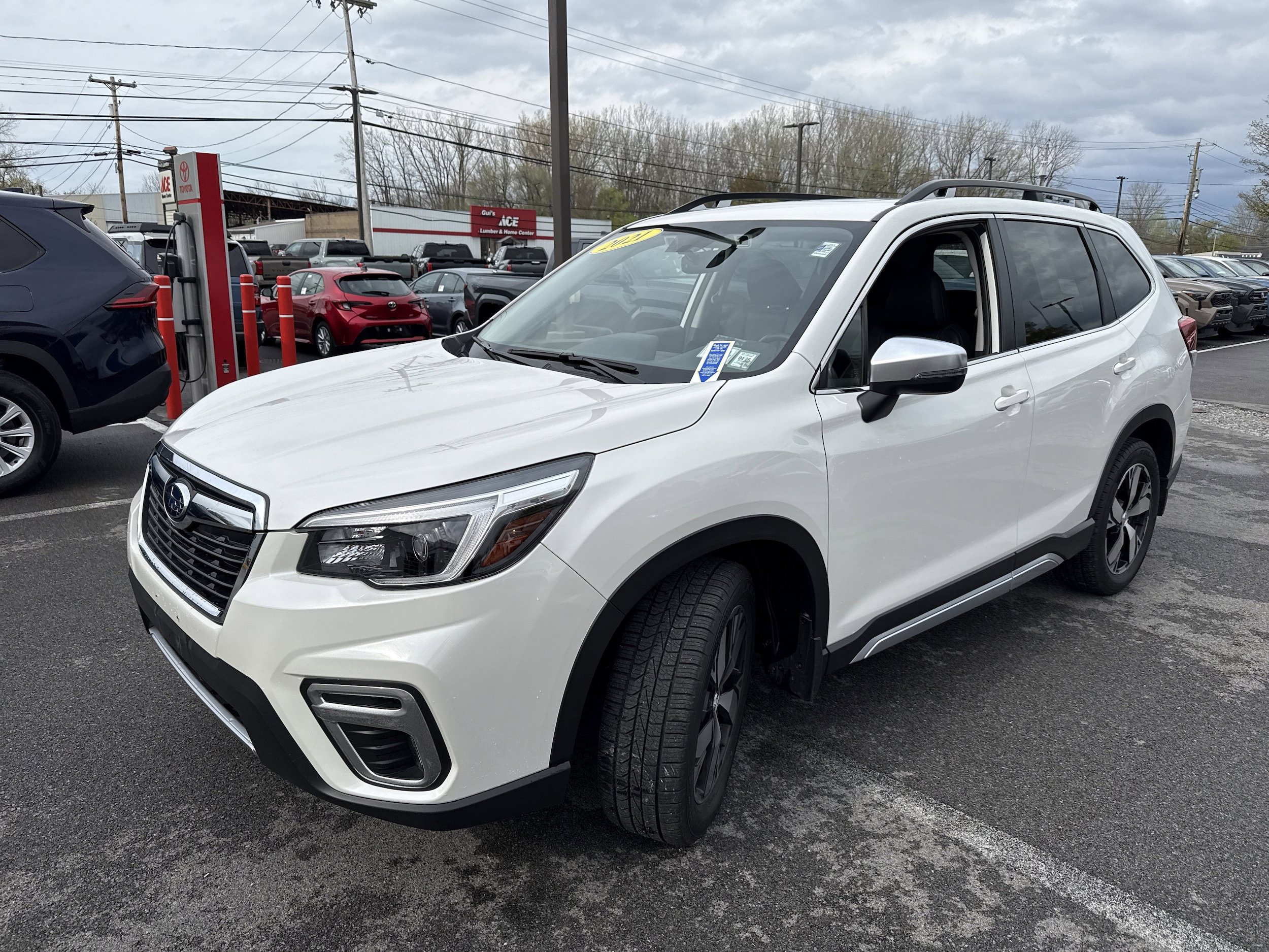 Used 2021 Subaru Forester Touring AWD/4WD image 3