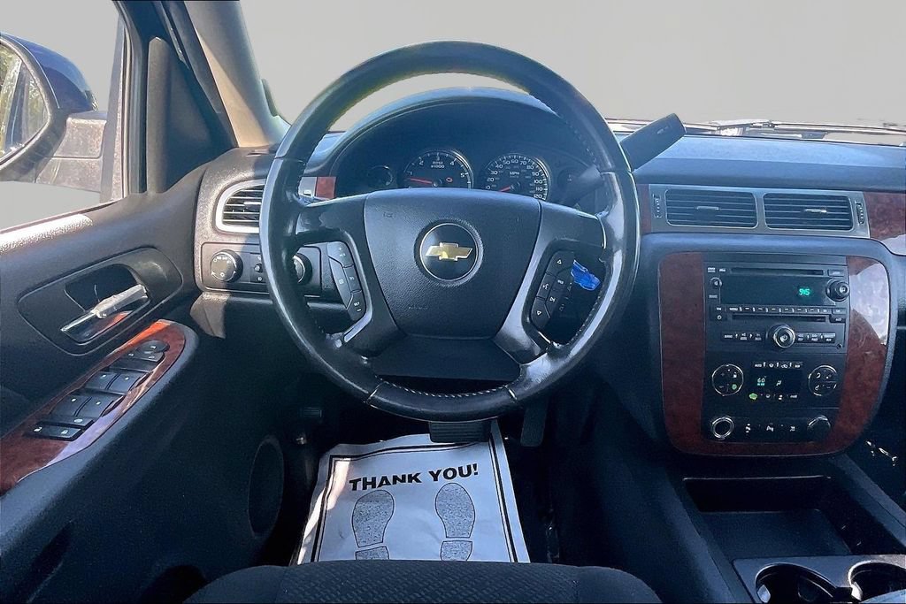 Used 2007 Chevrolet Suburban LT AWD/4WD image 9
