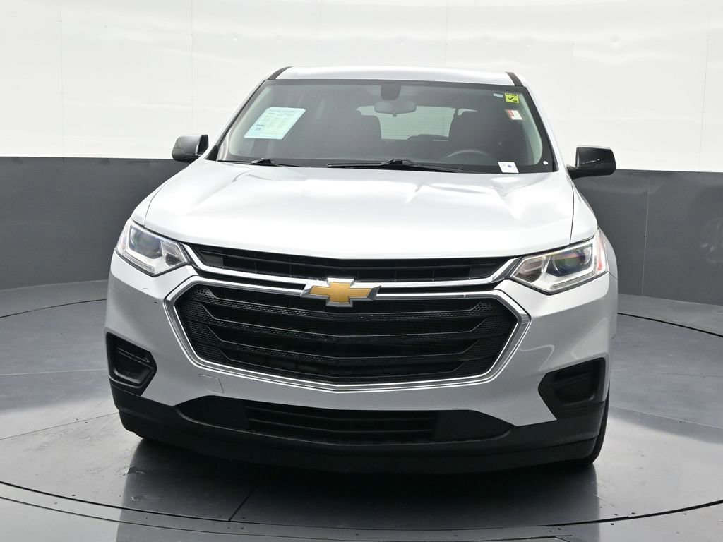 Used 2021 Chevrolet Traverse LS image 9
