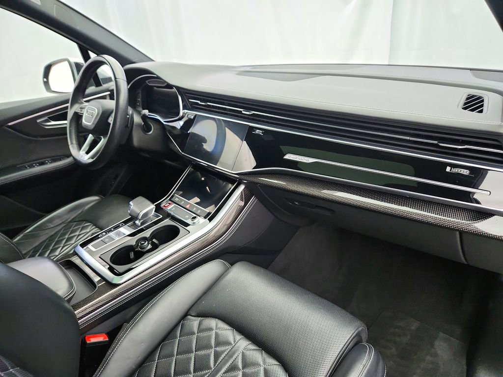 Used 2021 Audi SQ7 Premium Plus w/ Executive Package image 33