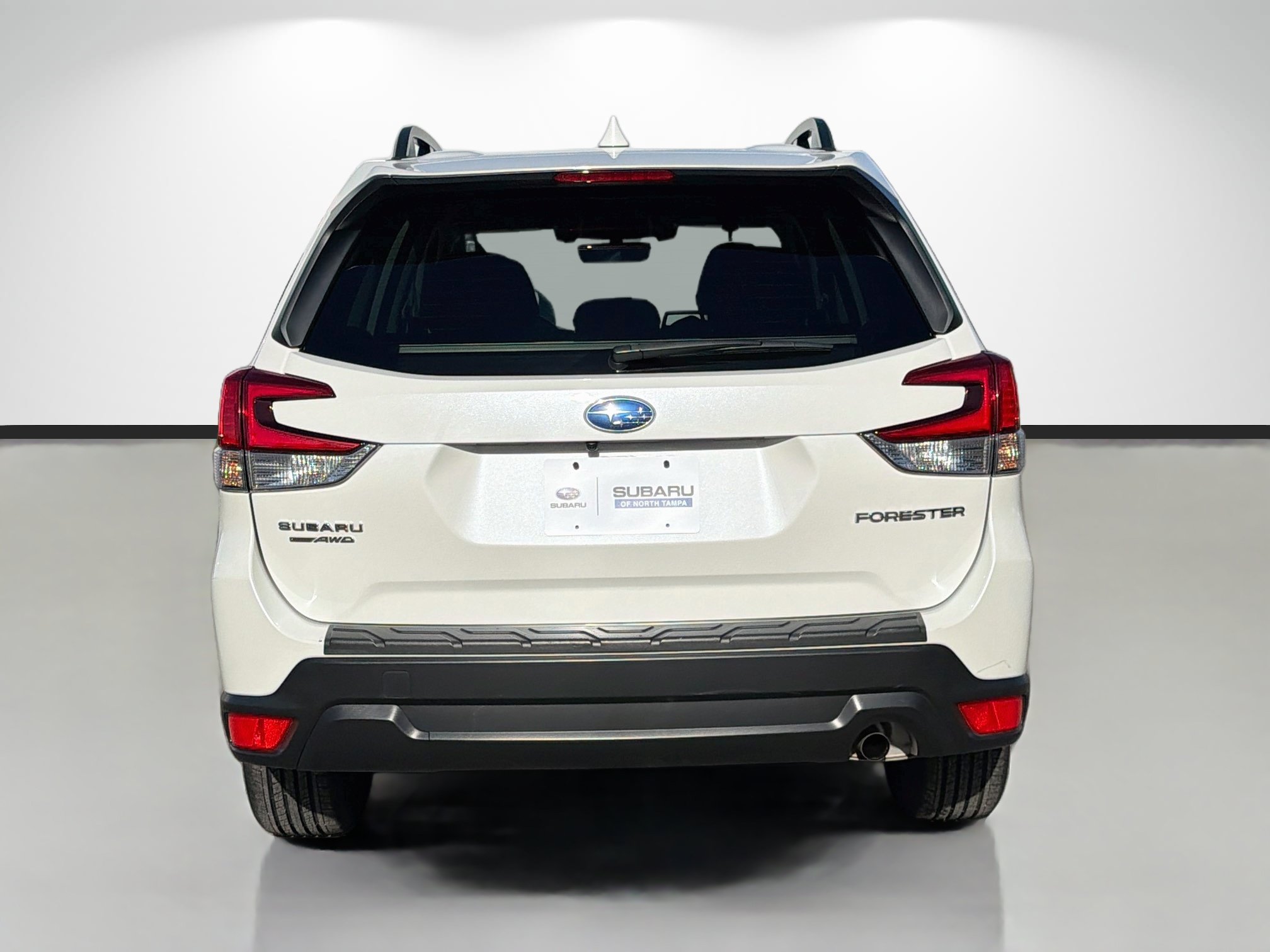 Used 2020 Subaru Forester Premium AWD/4WD image 4
