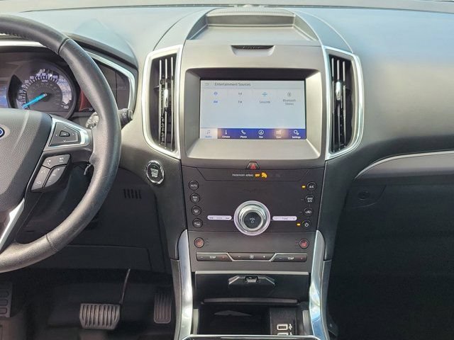 Certified 2020 Ford Edge Titanium w/ Canadian Touring Package AWD/4WD image 19