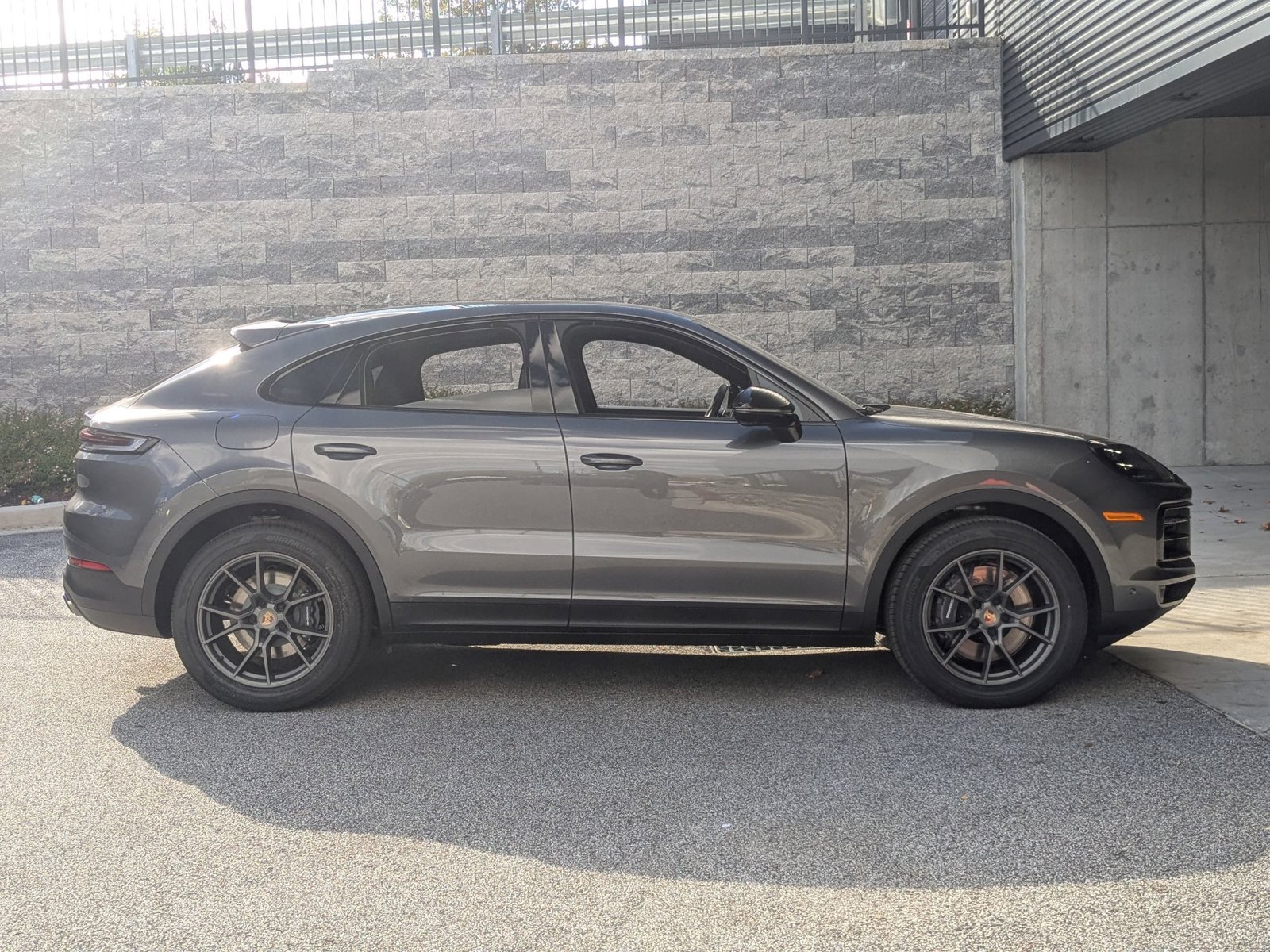 Certified 2026 Porsche Cayenne Coupe AWD/4WD image 8