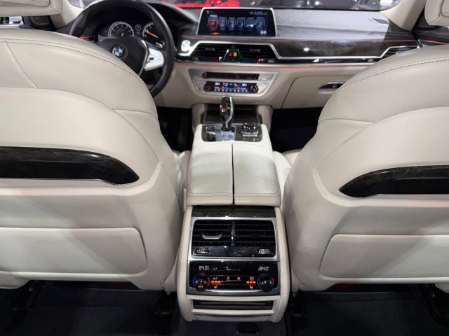 Used 2016 BMW 750i xDrive image 54