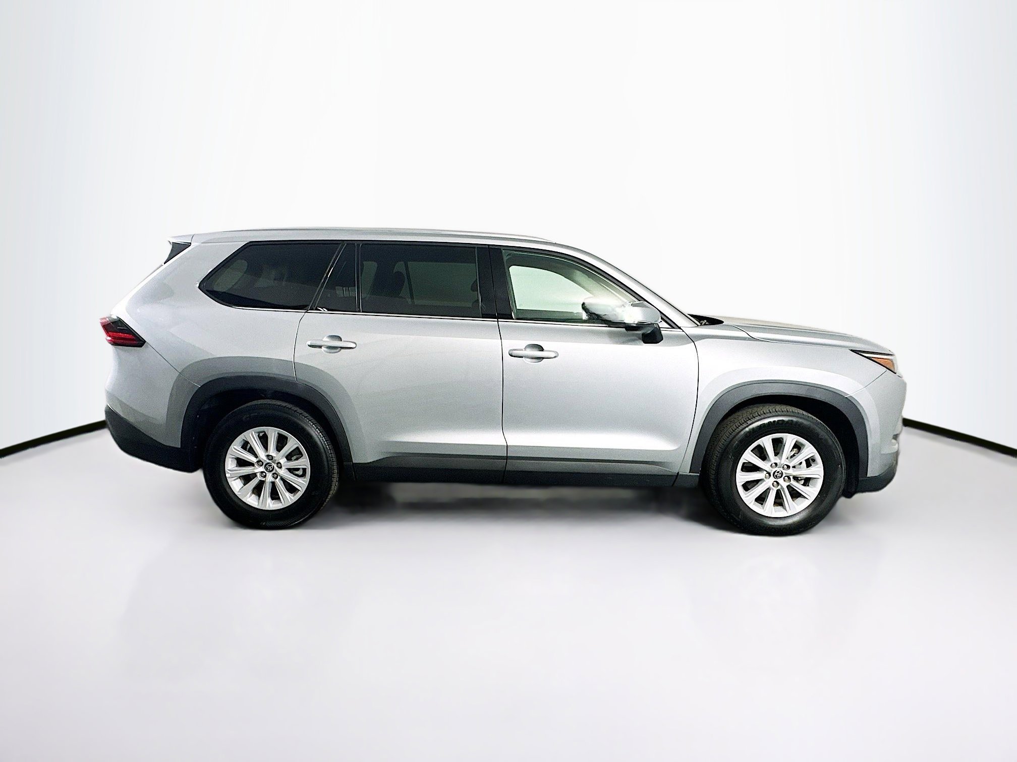 Used 2025 Toyota Grand Highlander AWD image 10